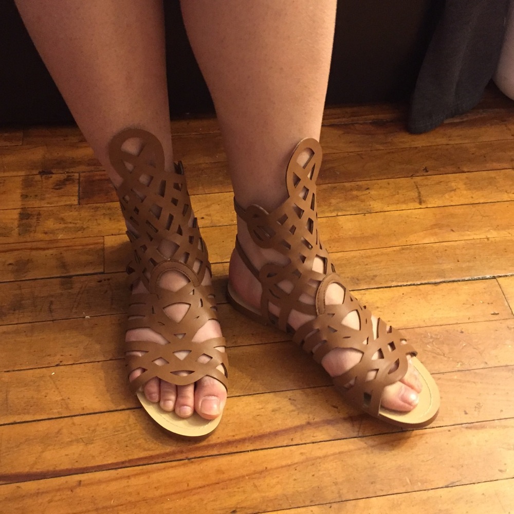 🆕 Ziko Cognac Sandals
